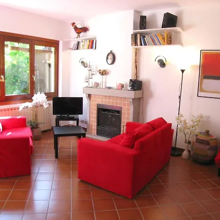 Villino Alborella Holiday home *